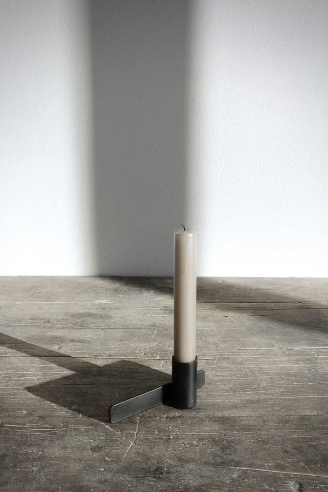 
                  
                    SIMPLE candleholder
                  
                